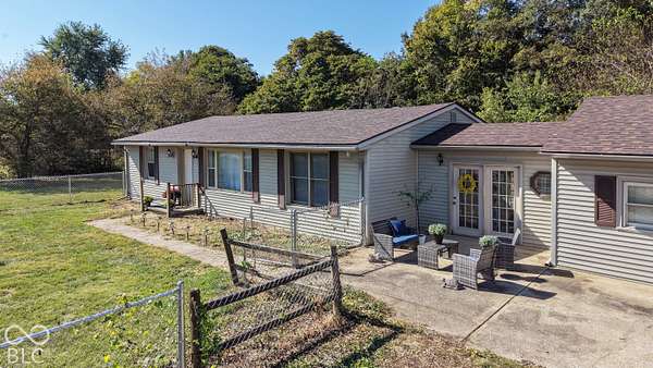 2.3 Acres of Land with Home for Sale in Terre Haute, Indiana