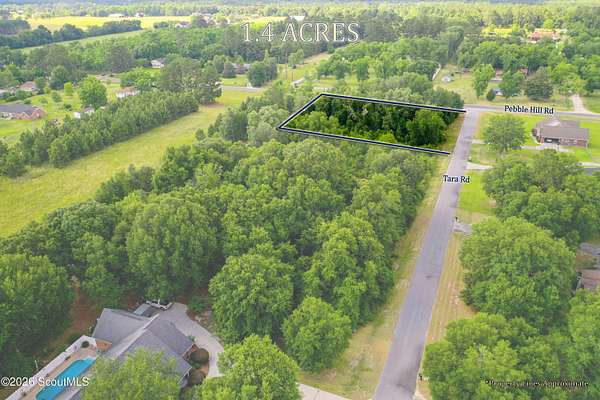 1 Acre of Residential Land for Sale in Waycross, Georgia