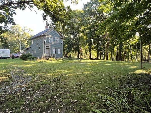 5.5 Acres of Land with Home for Sale in Elgin, Illinois