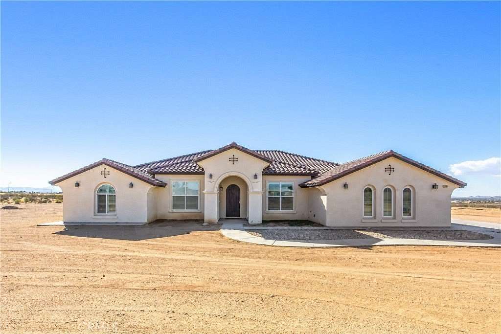 4.17 Acres of Land with Home for Sale in Apple Valley, California