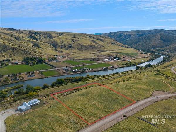 5 Acres of Residential Land for Sale in Emmett, Idaho