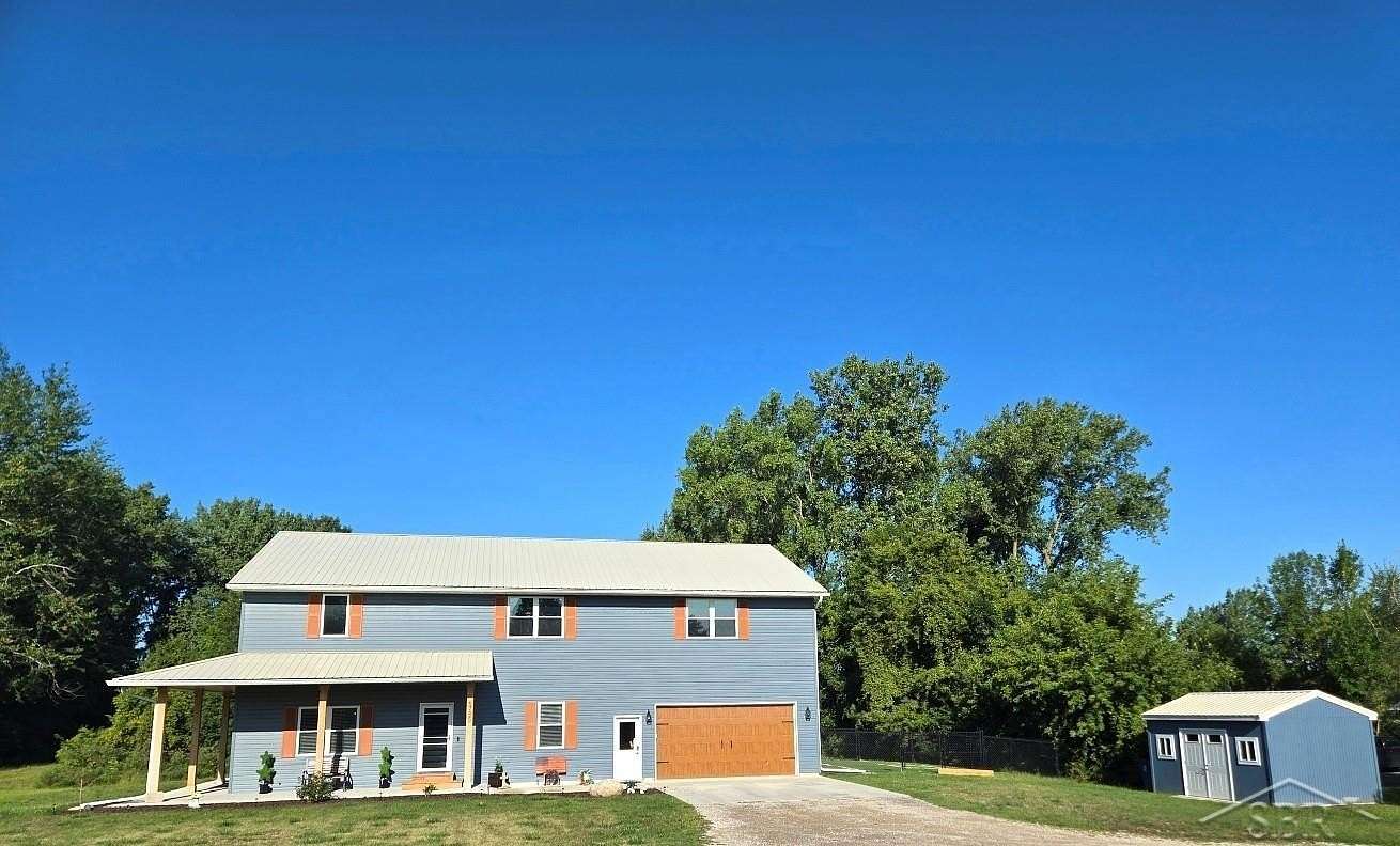 2.5 Acres of Land with Home for Sale in Saginaw, Michigan