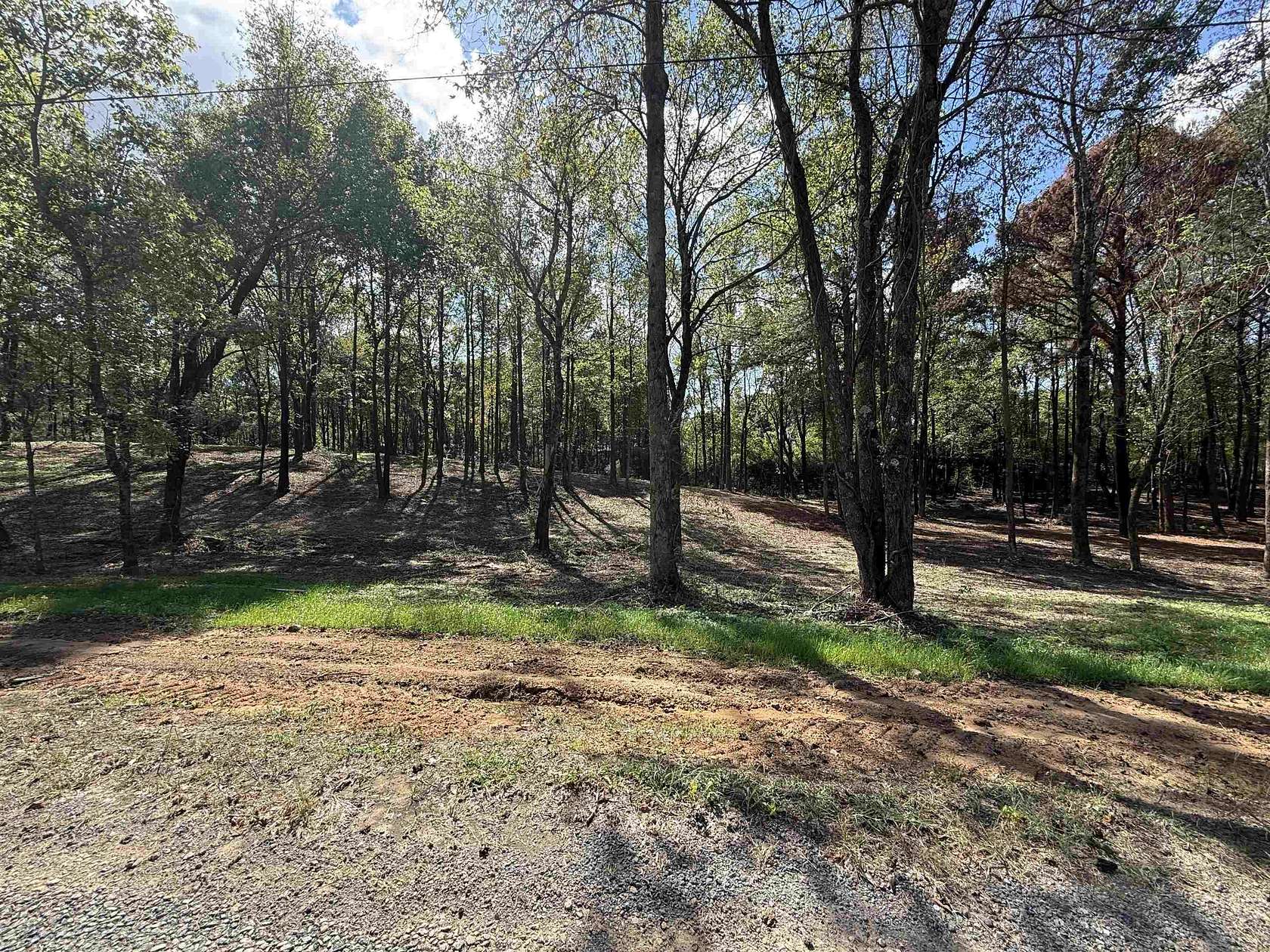 0.75 Acres of Residential Land for Sale in Vinemont, Alabama