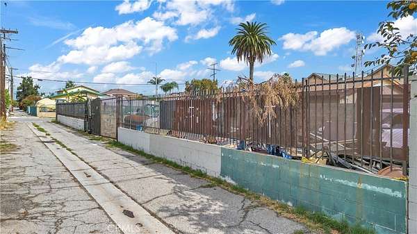0.12 Acres of Residential Land for Sale in Los Angeles, California