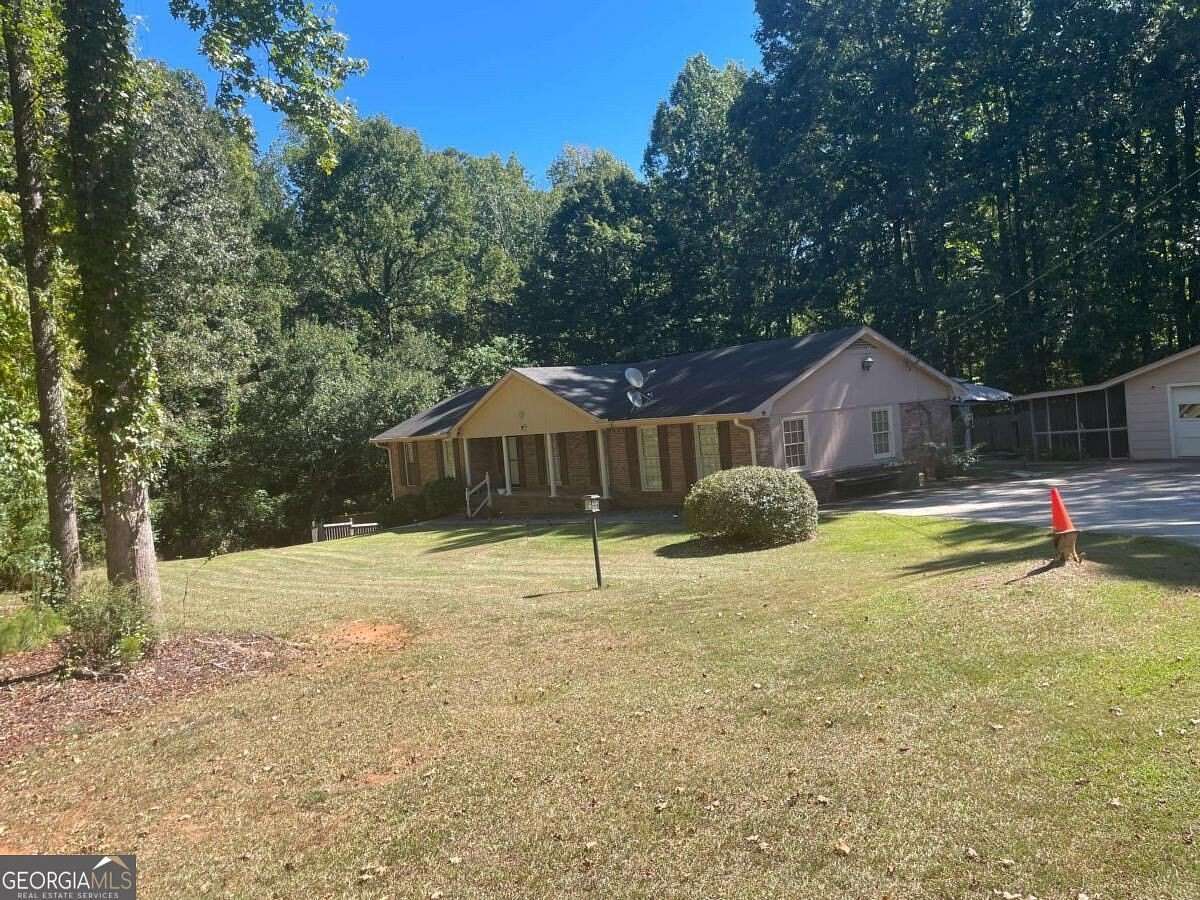 2.8 Acres of Land with Home for Sale in Fairburn, Georgia