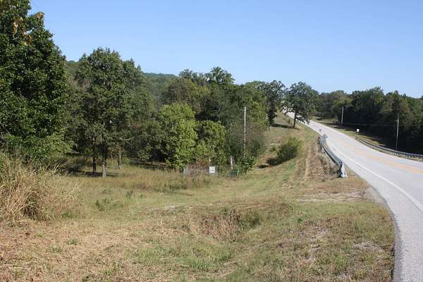 5.55 Acres of Residential Land for Sale in Summit, Arkansas
