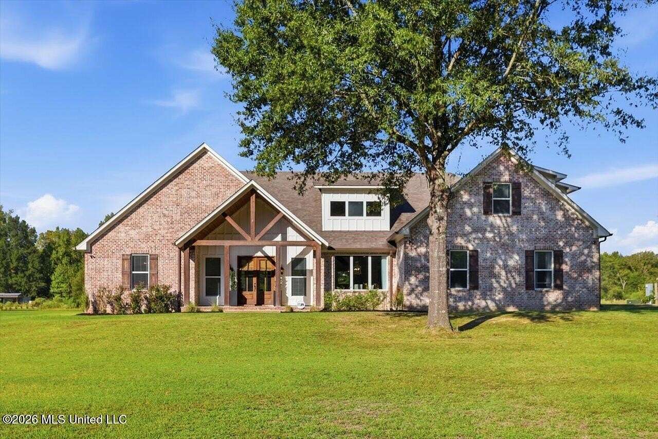 5.5 Acres of Land with Home for Sale in Bentonia, Mississippi