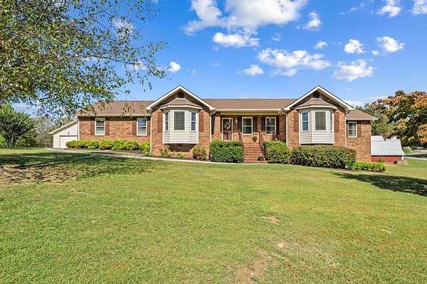 1.5 Acres of Land with Home for Sale in Ringgold, Georgia