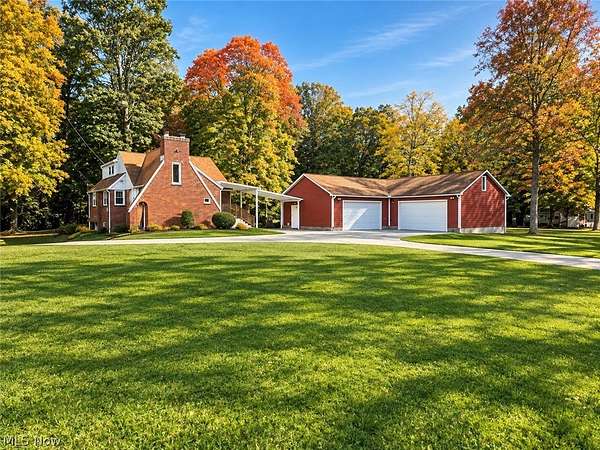 3.1 Acres of Land with Home for Sale in Canton, Ohio