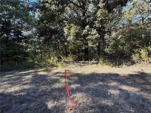 1 Acre of Land for Sale in Eureka Springs, Arkansas