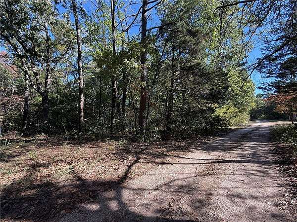 1 Acre of Land for Sale in Eureka Springs, Arkansas