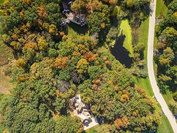 2 Acres of Residential Land for Sale in Barrington, Illinois