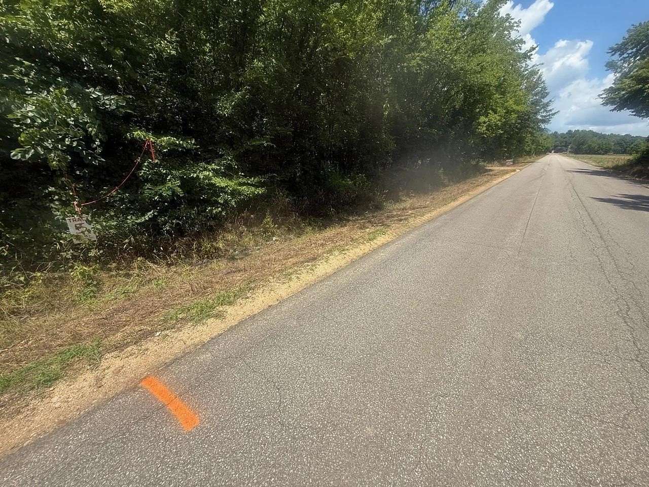 5 Acres of Land for Sale in Savannah, Tennessee