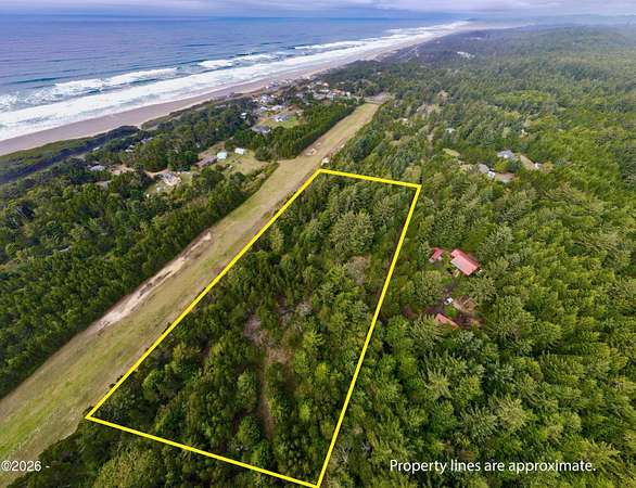 5.6 Acres of Residential Land for Sale in Waldport, Oregon