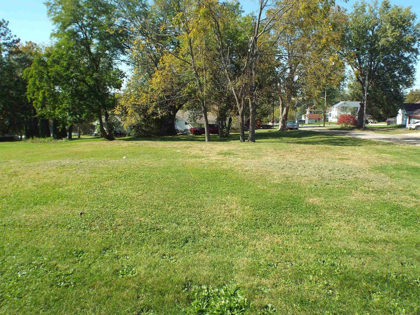 1 Acre of Residential Land for Sale in South Wayne, Wisconsin