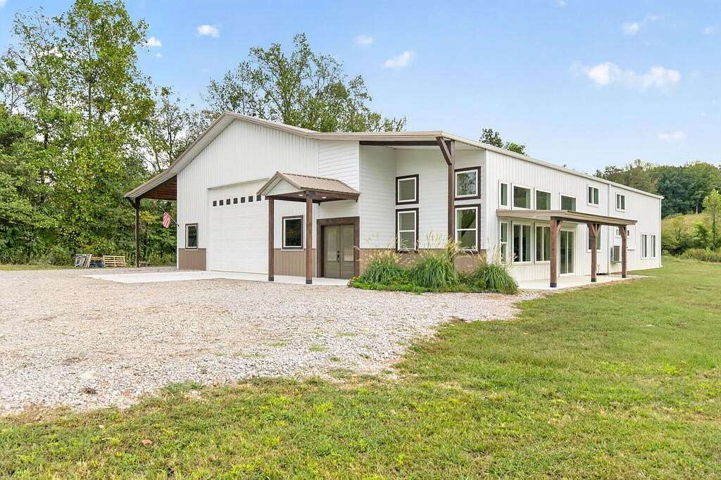 13.7 Acres of Land with Home for Sale in Byrdstown, Tennessee