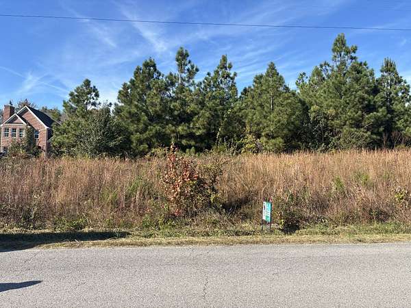 8.25 Acres of Residential Land for Sale in Dickson, Tennessee
