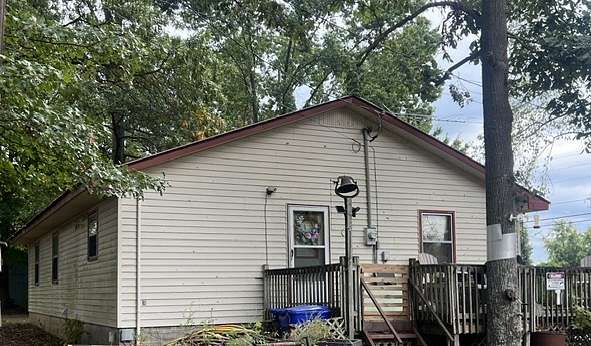 1.55 Acres of Land with Home for Auction in Portland, Tennessee