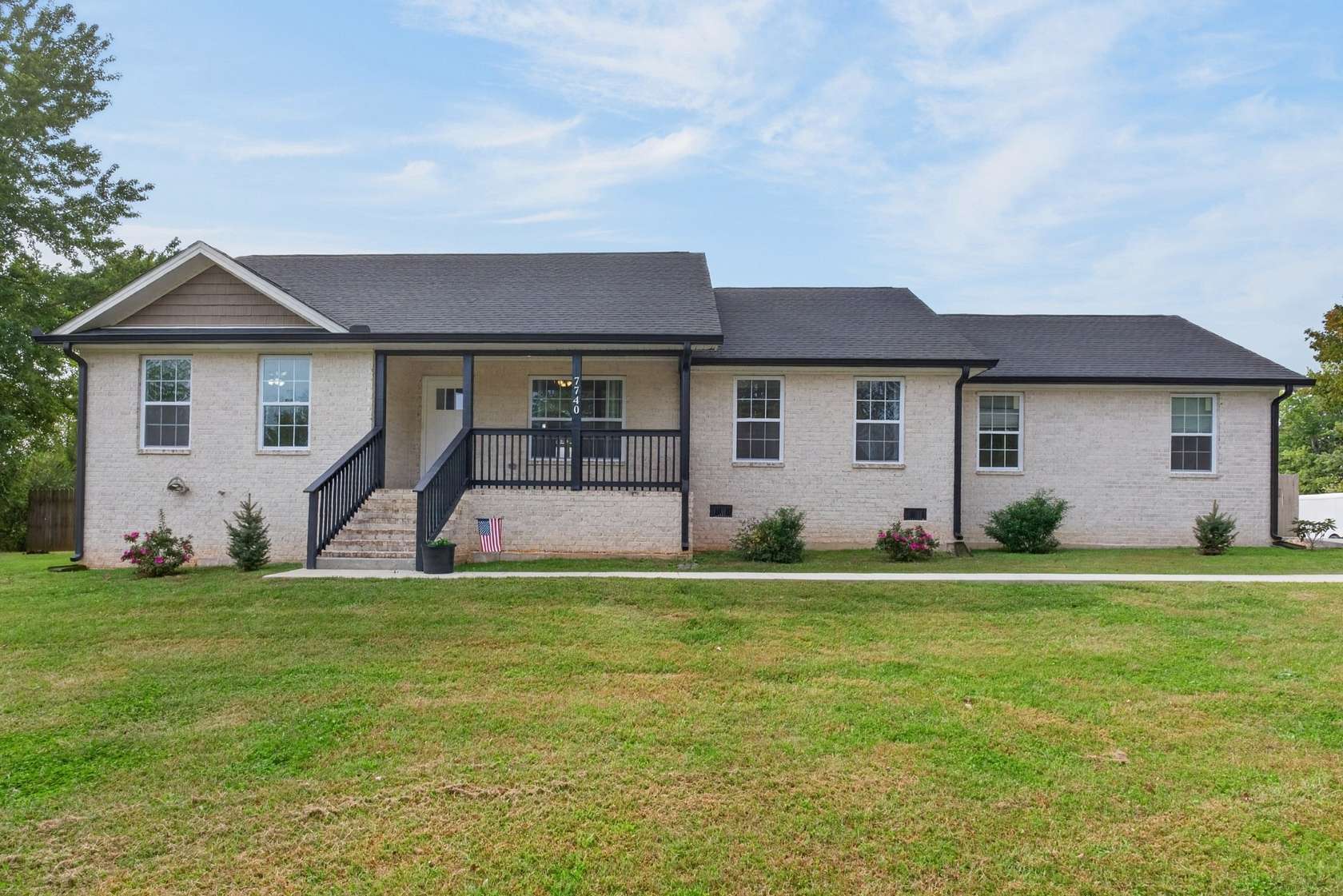 5 Acres of Land with Home for Sale in Baxter, Tennessee