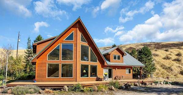 25 Acres of Recreational Land with Home for Sale in Ola, Idaho
