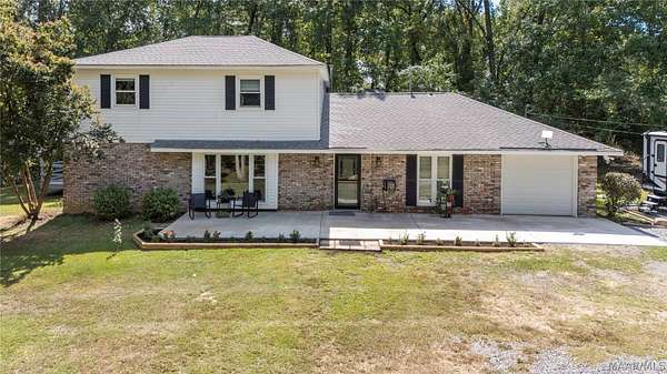9.3 Acres of Land with Home for Sale in Coosada, Alabama