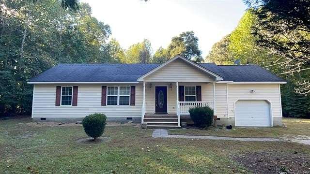 3 Acres of Land with Home for Lease in Gloucester, Virginia