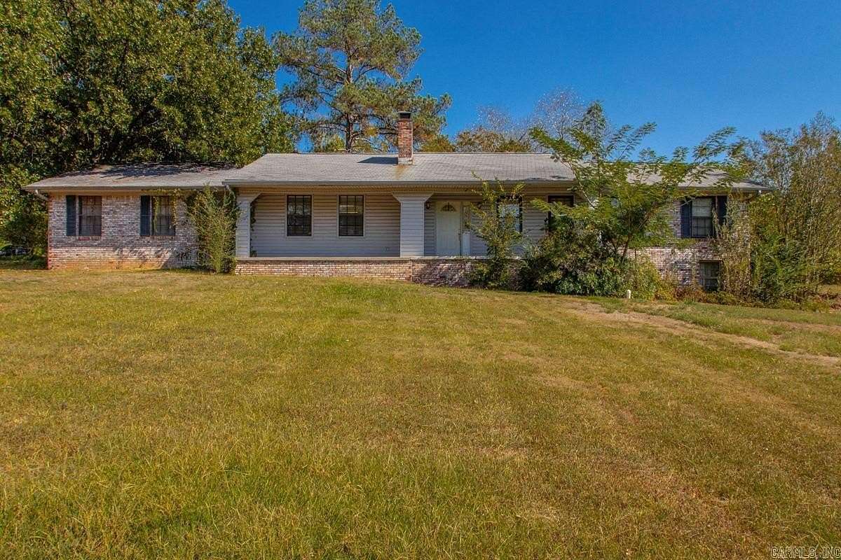 7 Acres of Land with Home for Sale in Little Rock, Arkansas