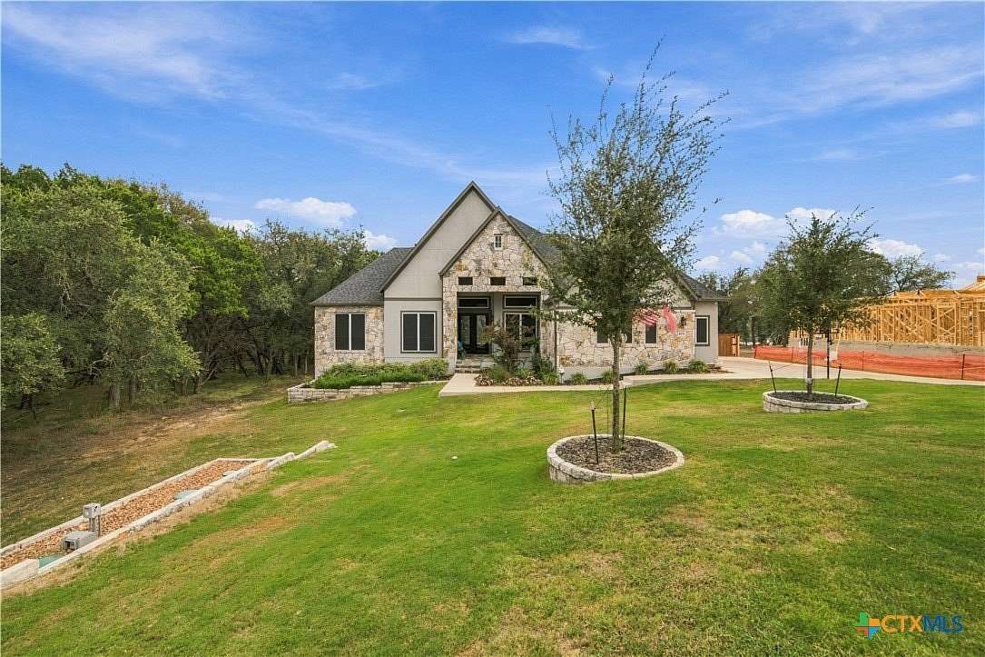 40.4 Acres of Land with Home for Sale in San Antonio, Texas