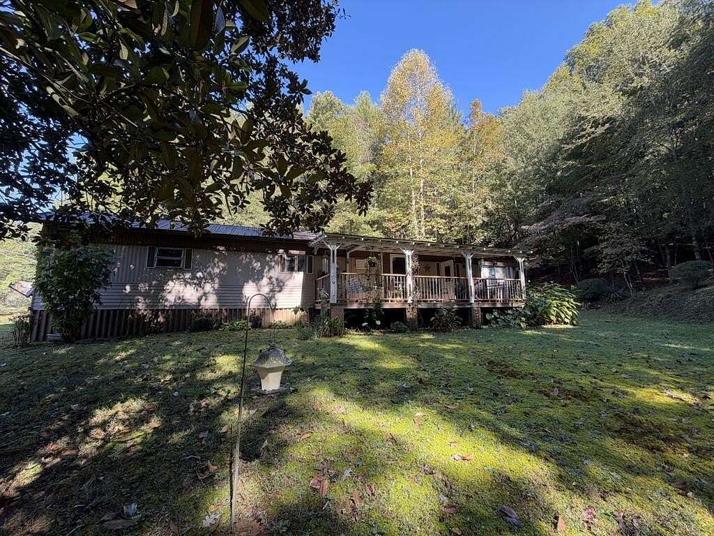 1.5 Acres of Land with Home for Sale in Ellijay, Georgia