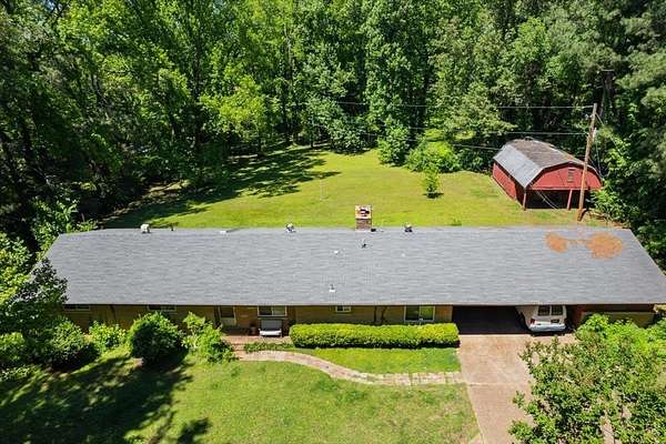 4.48 Acres of Land with Home for Sale in Memphis, Tennessee