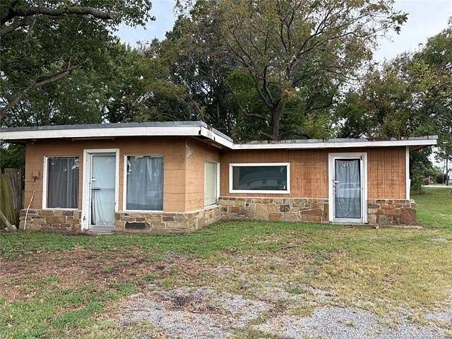 0.37 Acres of Mixed-Use Land for Sale in Porter, Oklahoma