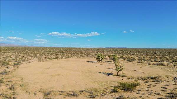 40 Acres of Land for Sale in Yucca, Arizona