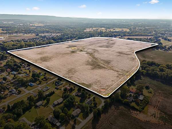 111 Acres of Land for Sale in Winchester, Tennessee
