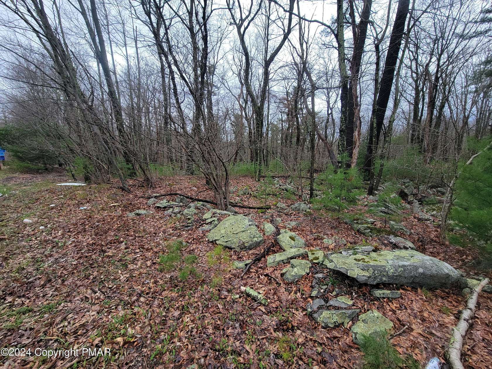 6 Acres of Mixed-Use Land for Sale in Dingmans Ferry, Pennsylvania