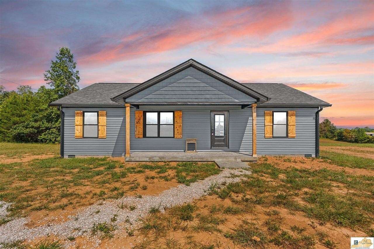 2.4 Acres of Land with Home for Sale in Magnolia, Kentucky
