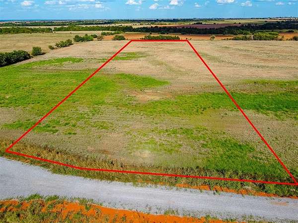 5 Acres of Residential Land for Sale in Cashion, Oklahoma