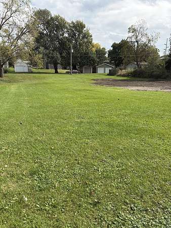 0.34 Acres of Residential Land for Sale in Grinnell, Iowa