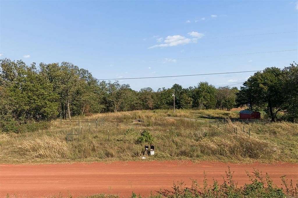 1 Acre of Residential Land for Sale in Guthrie, Oklahoma