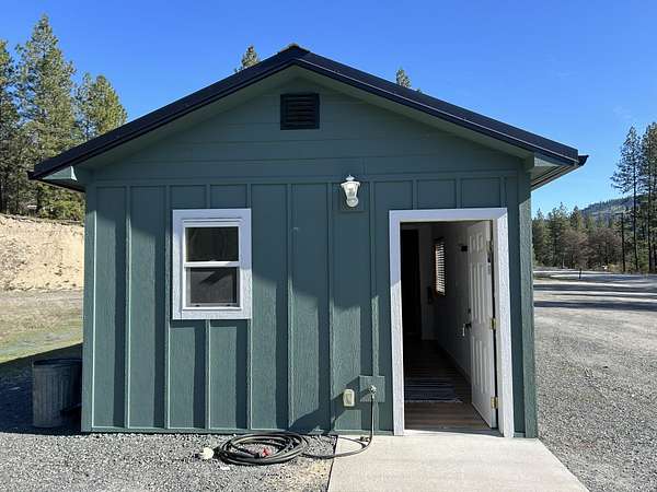 2.63 Acres of Land with Home for Sale in Kettle Falls, Washington