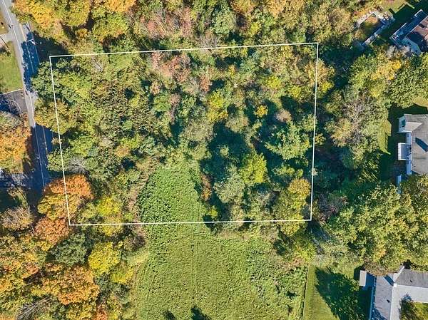 1.56 Acres of Residential Land for Sale in Spencer, Massachusetts