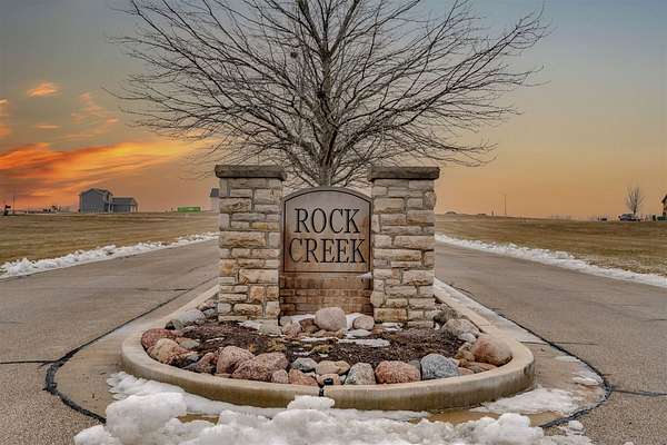 0.8 Acres of Residential Land for Sale in Carlock, Illinois