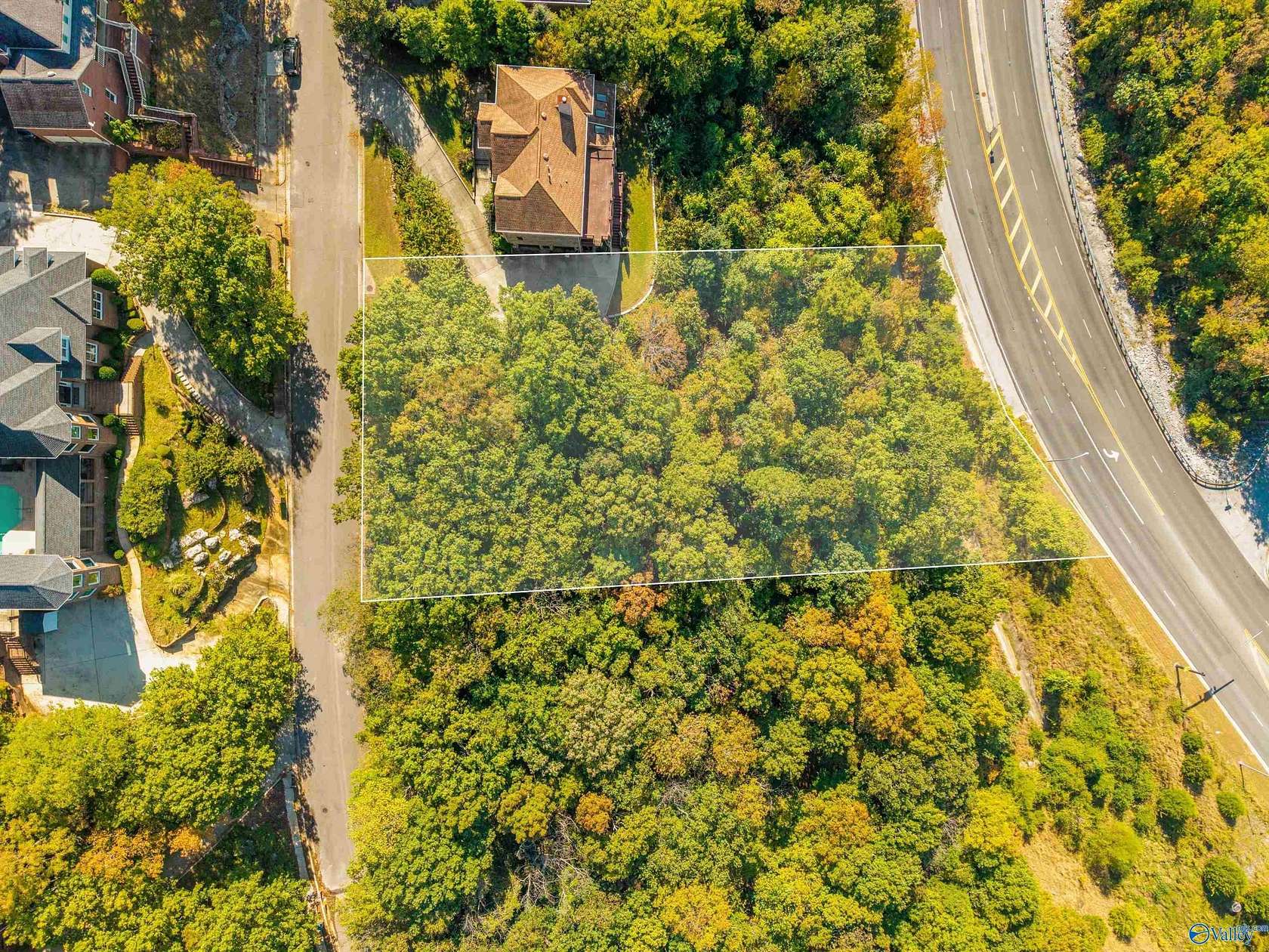 0.7 Acres of Residential Land for Sale in Huntsville, Alabama