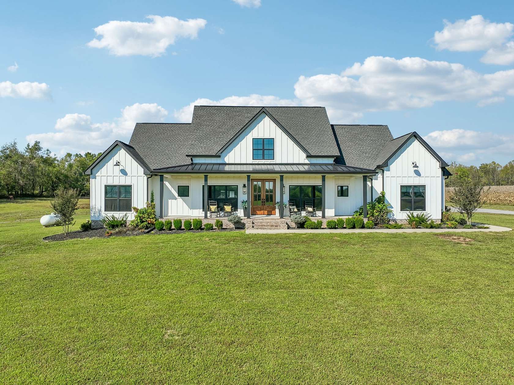 11.4 Acres of Recreational Land with Home for Sale in Westmoreland, Tennessee