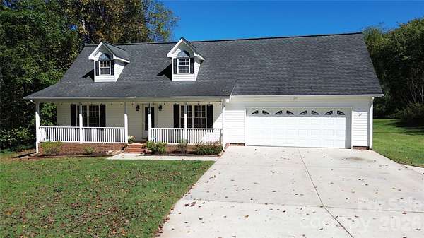 5.42 Acres of Land with Home for Sale in Vale, North Carolina
