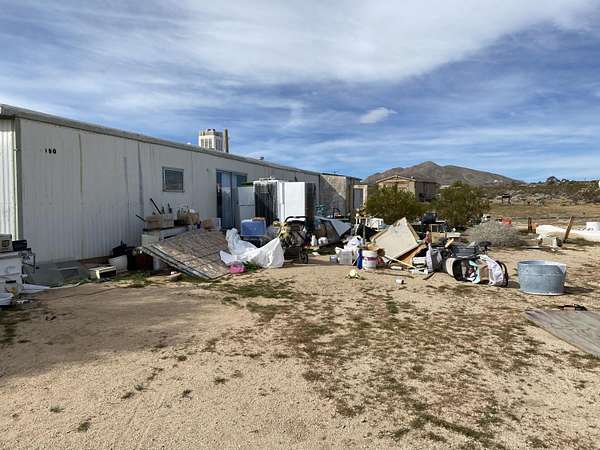 2.5 Acres of Land with Home for Sale in Joshua Tree, California