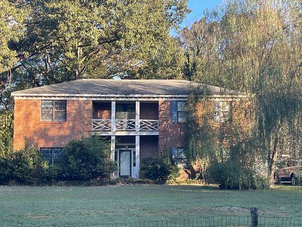 7 Acres of Land with Home for Sale in Rossville, Tennessee