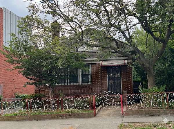 0.13 Acres of Residential Land for Sale in Woodside, New York