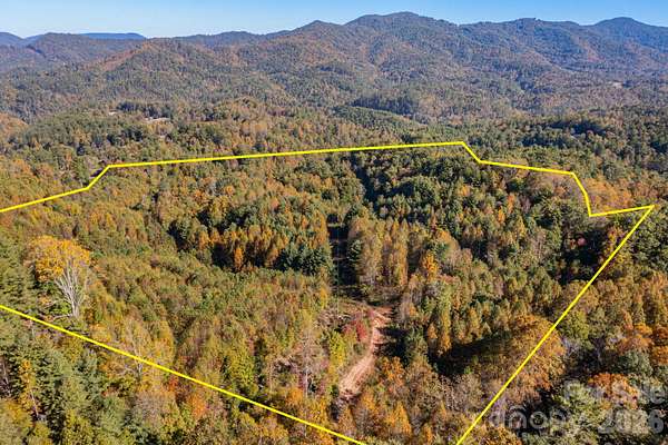33.1 Acres of Recreational Land for Sale in Waynesville, North Carolina