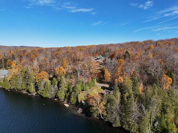 124 Acres of Recreational Land with Home for Sale in Newark Town, Vermont
