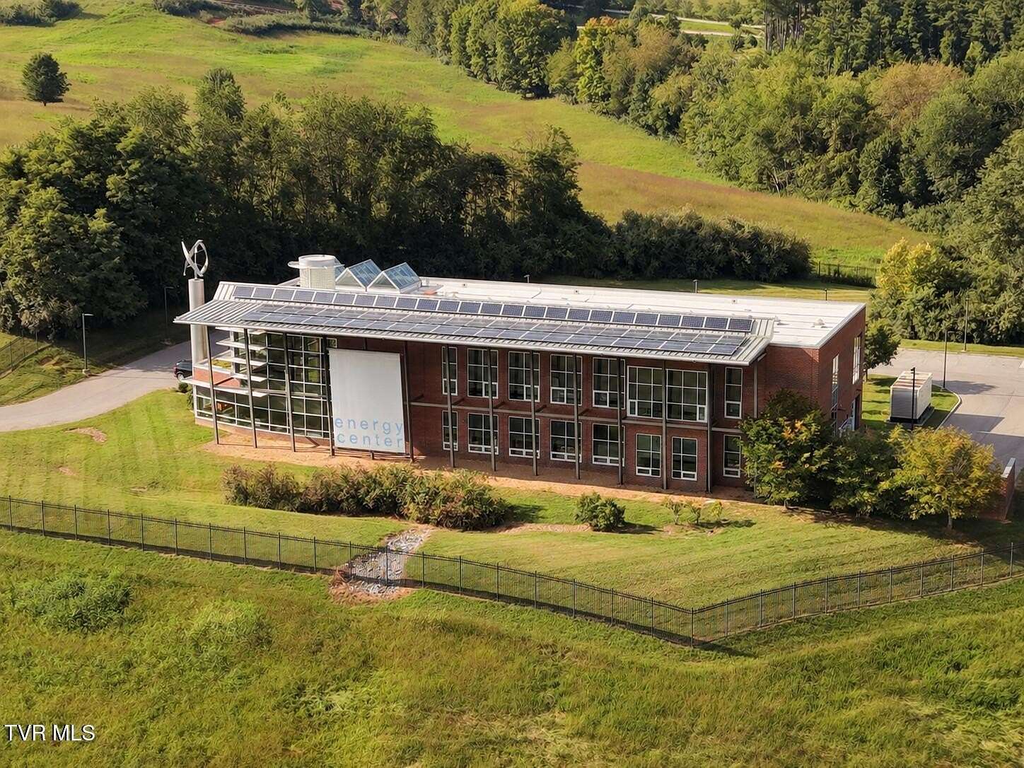 2.89 Acres of Improved Commercial Land for Lease in Bristol, Virginia